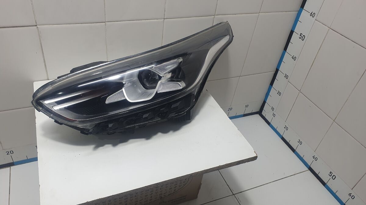 Фара левая Kia Cerato IV (2018– н.в.)