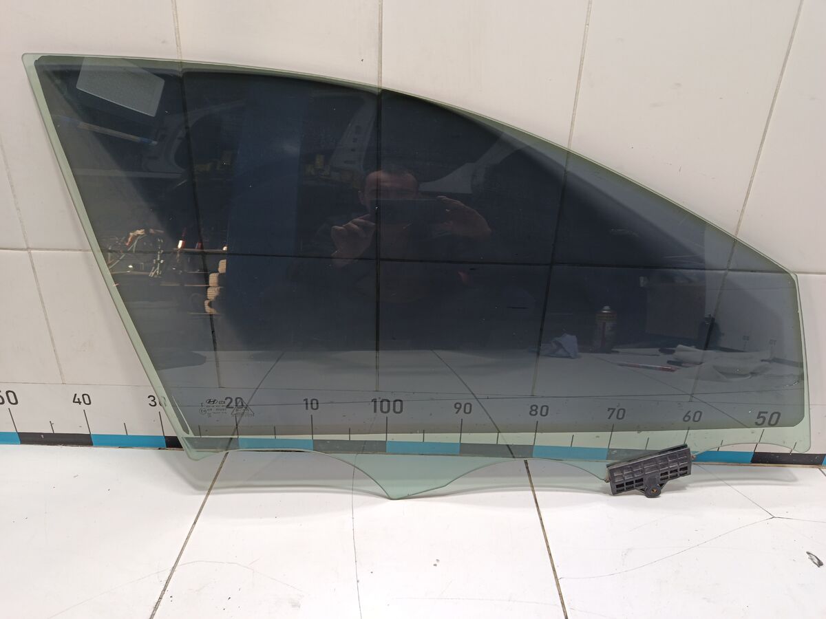 Стекло двери передней правой Hyundai Sonata (DN8) VIII (2019– н.в.)