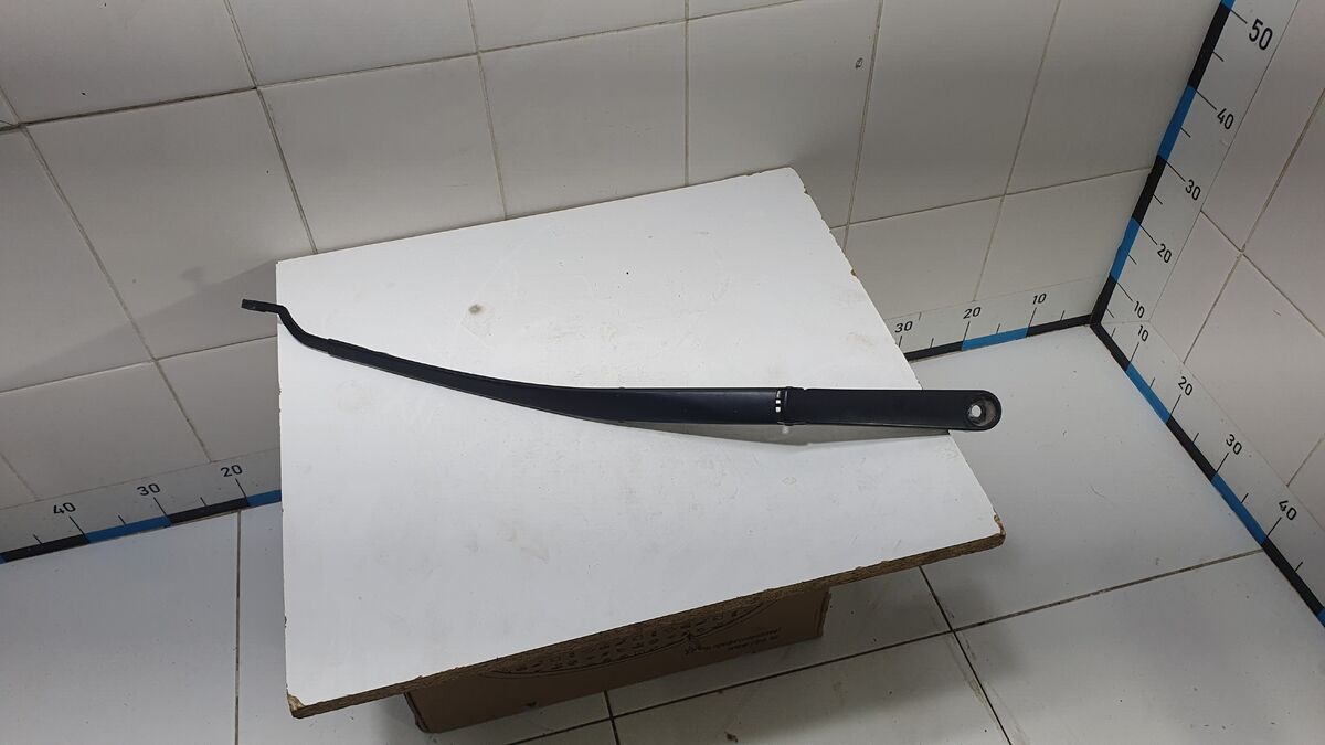 Поводок стеклоочистителя передний правый Kia Cerato IV (2018– н.в.)