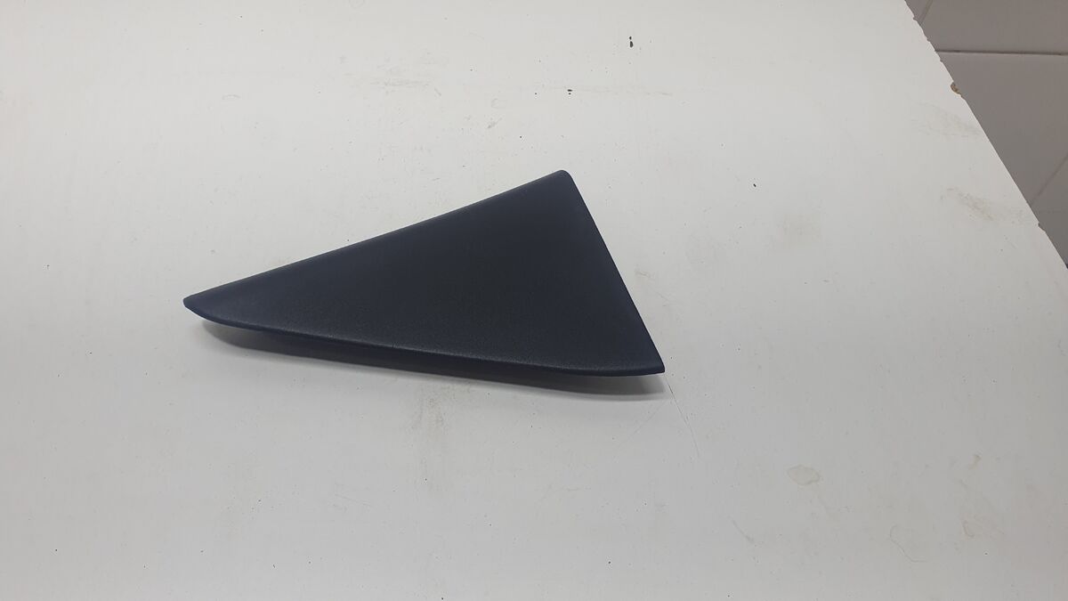 Накладка двери задней левой Kia Cerato IV (2018– н.в.)