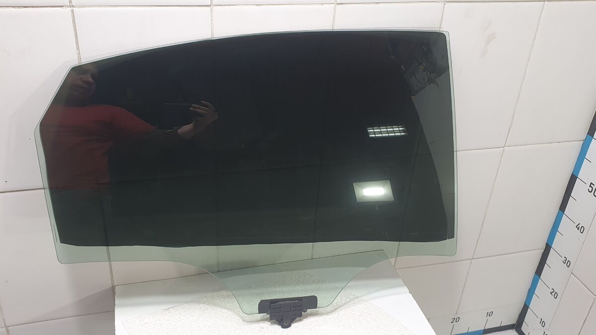 Стекло двери задней левой Kia Cerato IV (2018– н.в.)