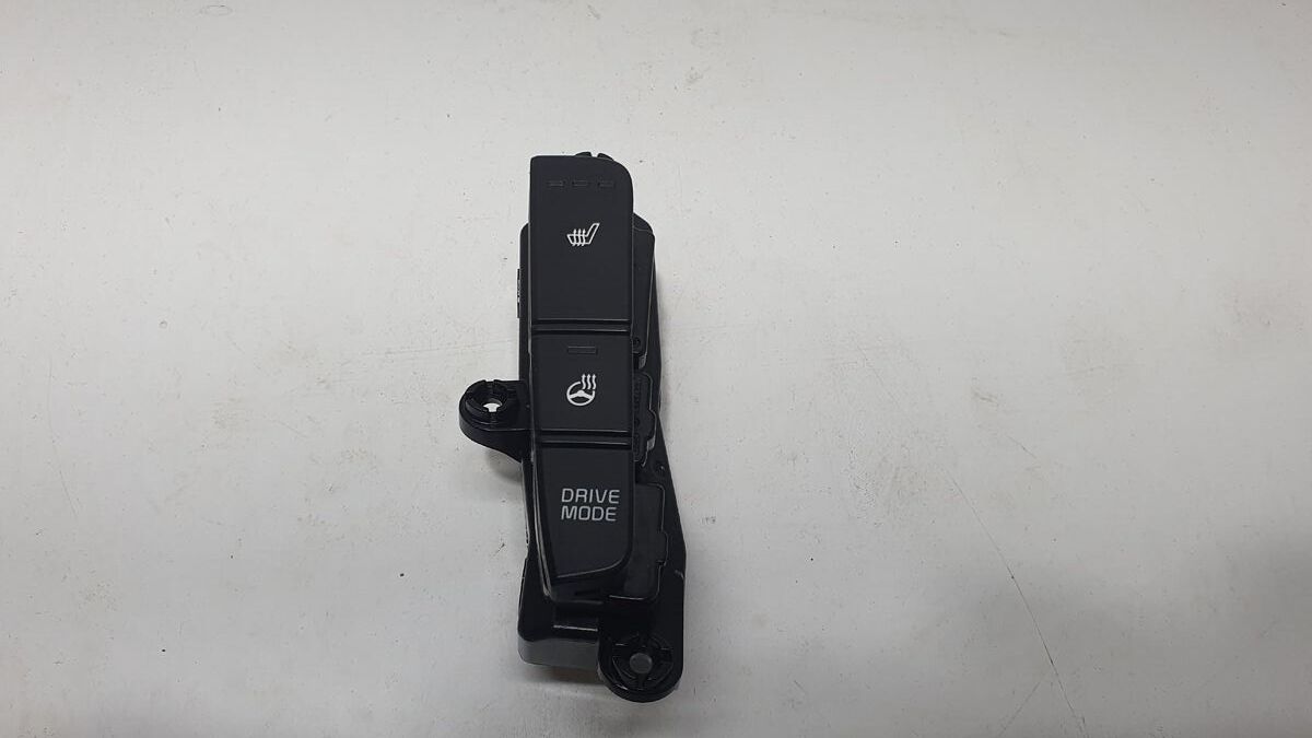 Кнопка обогрева сидений Kia Cerato IV (2018– н.в.)