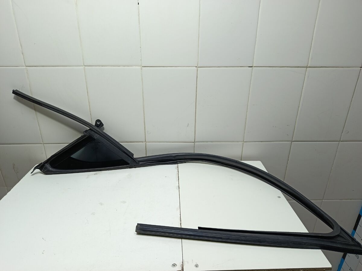 Стекло двери передней левой (форточка) Hyundai Sonata (DN8) VIII (2019– н.в.)