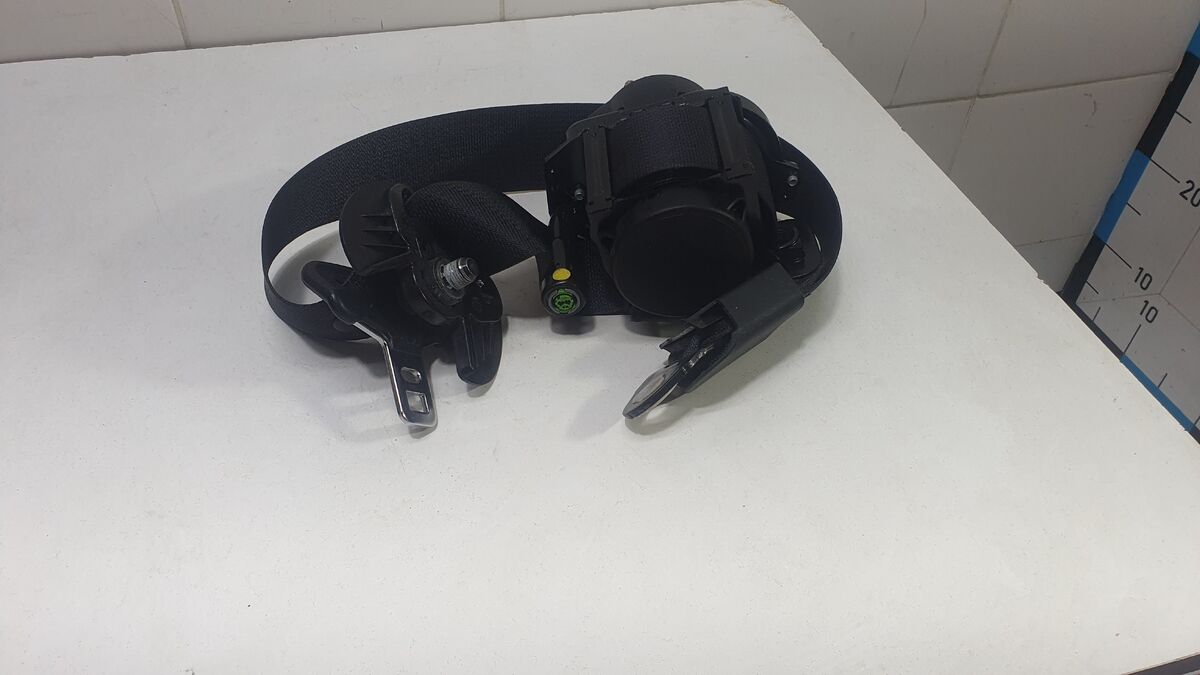 Ремень безопасности с пиропатроном передний правый Kia Cerato IV (2018– н.в.)