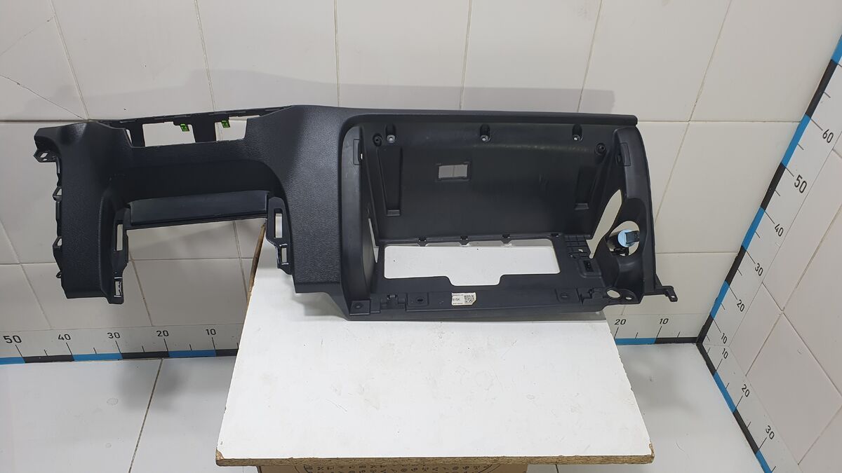 Накладка на торпедо нижняя правая Kia Cerato IV (2018– н.в.)