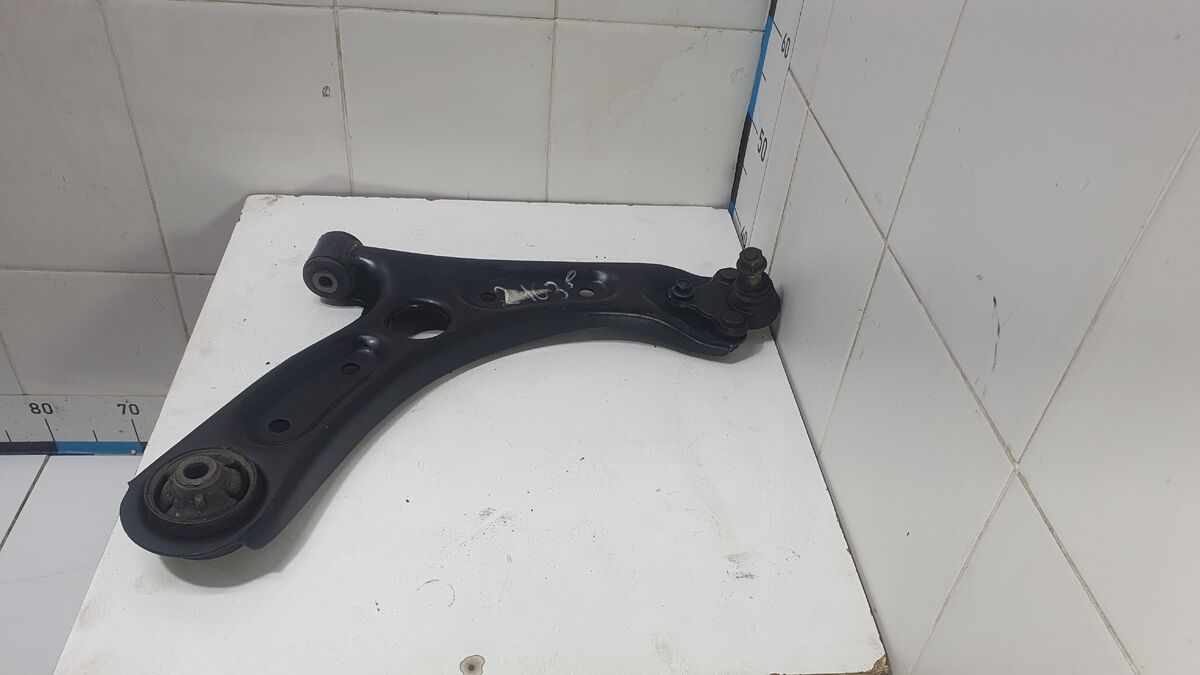 Рычаг передний правый Kia Cerato IV (2018– н.в.)