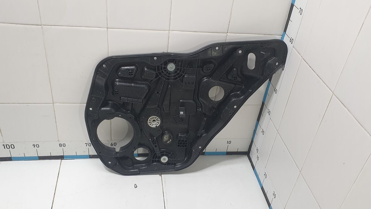 Стеклоподъемник электр. задний правый Kia Cerato IV (2018– н.в.)