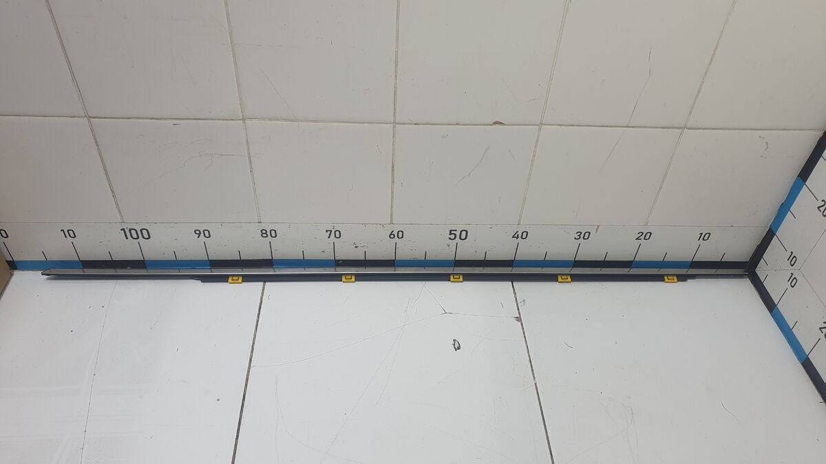 Накладка стекла переднего левого Kia Cerato IV (2018– н.в.)