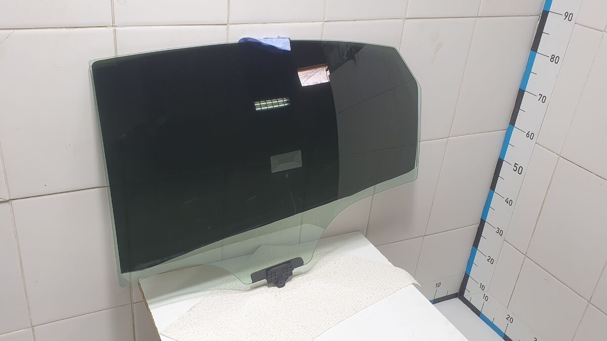 Стекло двери задней правой Kia Cerato IV (2018– н.в.)