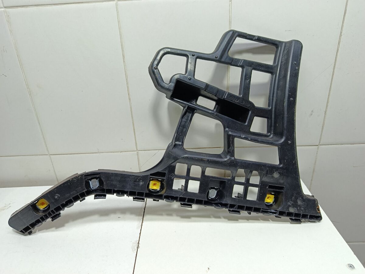 Кронштейн заднего бампера левый Hyundai Sonata (DN8) VIII (2019– н.в.)