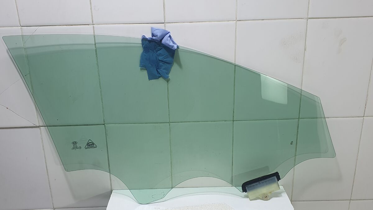 Стекло двери передней левой Kia Cerato IV (2018– н.в.)