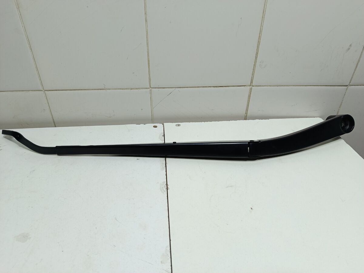 Поводок стеклоочистителя передний правый Hyundai Sonata (DN8) VIII (2019– н.в.)