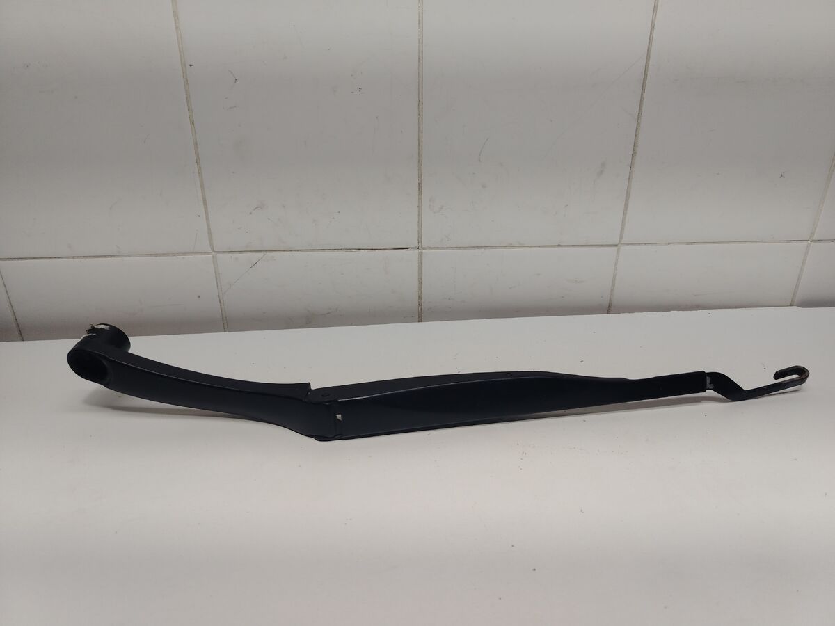 Поводок стеклоочистителя передний левый Kia Optima (JF) IV рестайлинг (2018– н.в.)