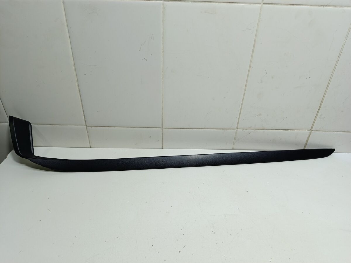 Молдинг лобового стекла левый Hyundai Sonata (DN8) VIII (2019– н.в.)