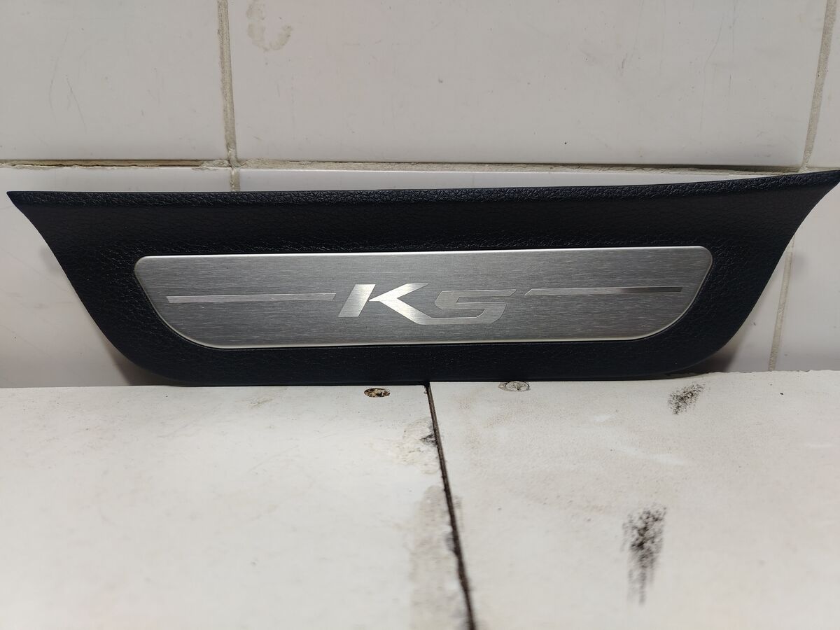 Накладка порога декоративная задняя правая Kia K5 (DL) III (2019-2026)