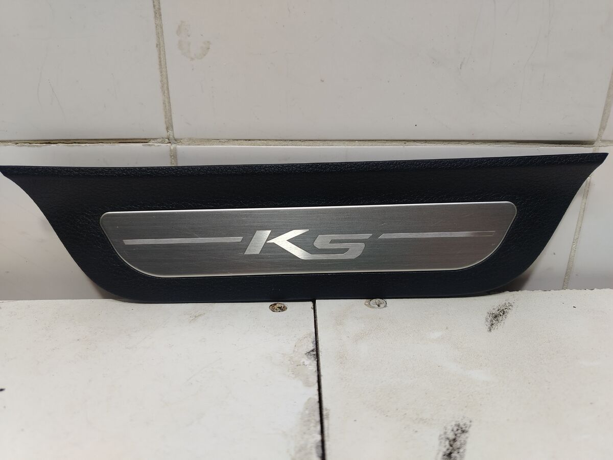 Накладка порога декоративная задняя левая Kia K5 (DL) III (2019-2026)