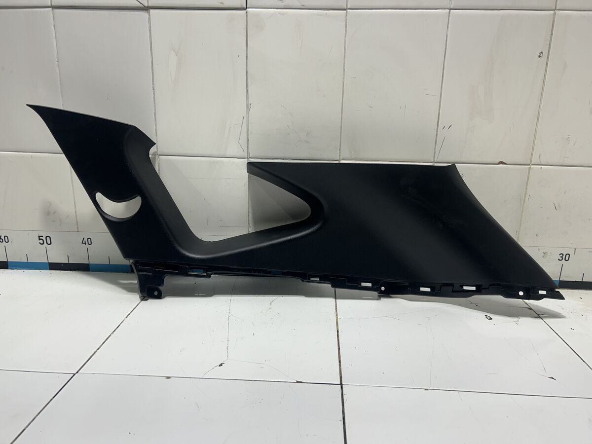 Обшивка стойки задней правой Hyundai Tucson IV (2020-2025)