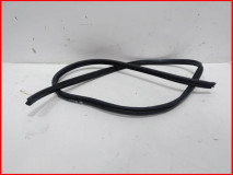 Уплотнитель двери задней левой Hyundai Solaris 1 2010-2014 оригинал (831104L000)