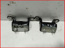 Петля двери задней правой верхняя Nissan Almera G15 2012-2018 оригинал (82400ED01A)