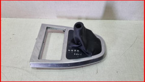 Чехол селектора КПП Land Rover Freelander 2 2006-2010 оригинал (LR003471)