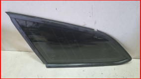 Стекло кузовное глухое левое Ford Focus 3 2014-2019 оригинал (1787076)