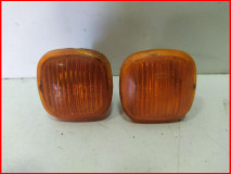 Повторитель на крыло желтый Skoda Octavia A4 1996-2000 оригинал (4D0949127)