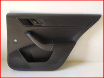 Обшивка двери задней правой Rapid 2013-2020