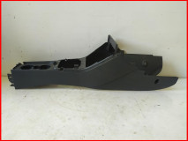 Консоль Volkswagen Golf Plus 2005-2014 оригинал (5M1863243D)