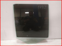 Стекло двери задней правой Land Rover Freelander 2 2006-2010 оригинал (LR001741)