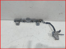 Топливная рампа Mazda 3 BL 2011-2013 оригинал (LF4J1315X)