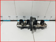 Топливная рампа Volkswagen Passat B6 2005-2010 оригинал 2.0л BVY (06D133209T)