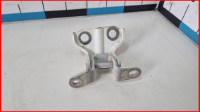 Петля двери задней правой верхняя Ssang Yong Kyron оригинал 2005-2017 (6382021001)