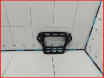 Накладка на торпедо центральная Ford Mondeo 4 2010-2014 оригинал (1778487)