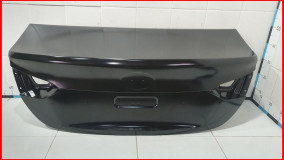 Крышка багажника HYUNDAI SOLARIS 2 новая оригинал