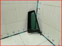 Форточка двери задней правой Volkswagen Tiguan 2 2016-2020 оригинал (5NA845214E)