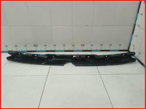 Направляющая заднего бампера Volkswagen Tiguan 2 2016-2020 оригинал (5NR807863)