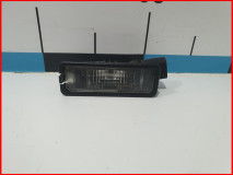 Фонарь подсветки номера Volkswagen Polo хэтчбэк 2009-2017 оригинал (1K8943021)