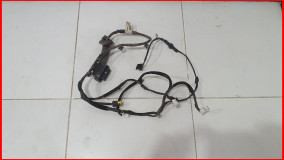Проводка двери передней правой Hyundai Solaris 1 2010-2014 оригинал (916104L081)