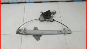 Стеклоподъемник электр. передний правый Hyundai Solaris 1 2010-2014 оригинал (824040U010)