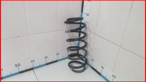 Пружина передняя Chevrolet Captiva C100 оригинал 2006-2011 (96626389)
