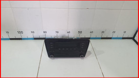 Магнитола Skoda Octavia A7 2013-2017 оригинал (5E0035887WHS)