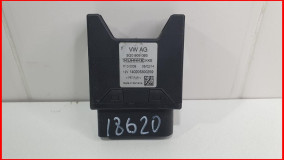 Блок управления топливным насосом Skoda Octavia A7 2013-2017 оригинал (5Q0906093)