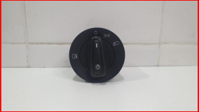 Переключатель света фар Skoda Octavia A7 2013-2017 оригинал (5E0941431GWHI)