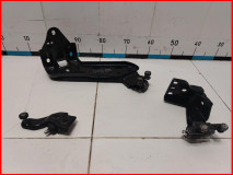 Ролик двери сдвижной нижний левый Kia Carnival 3 оригинал 2014-2021 (83950A9000)