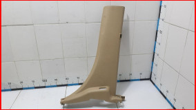 Обшивка стойки центральной нижняя правая Kia Carnival 3 оригинал 2014-2021 (85845A9800)