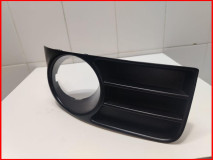 Рамка противотуманной фары правой Suzuki SX4 I оригинал 2006-2009 (71751-55L00-5PK)