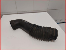 Патрубок воздушного фильтра Suzuki SX4 I оригинал 2006-2009 (13766-79J00)