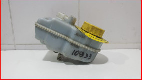 Бачок главного тормозного цилиндра Volkswagen Polo 2011-2020 оригинал (6R0611301A)