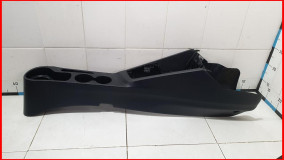 Консоль между сидений Hyundai Solaris 2 оригинал 2017-2025 (84611H5000TRY)