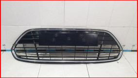 Решетка в бампер центральная Ford Mondeo 4 2010-2014 оригинал (1724261)